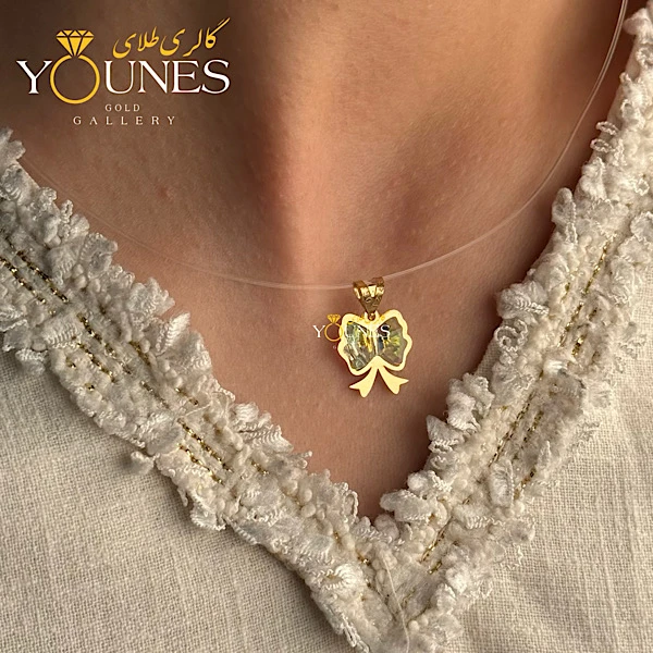 آویز سواروسکی پاپیون طلایی طلا